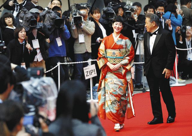 ２０１６年の東京国際映画祭。俳優らがレッドカーペットを歩く光景は今年はない
