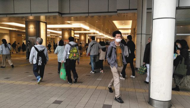 多くの人が行き交う多摩地域の交通の要衝、ＪＲ立川駅のコンコース