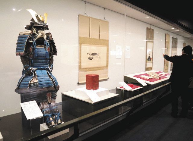 徳川将軍家ゆかりの品々が並ぶ企画展＝墨田区の江戸東京博物館で