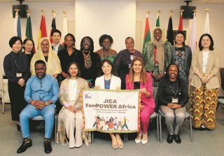 母国で女性の起業支援を…アフリカの政府職員ら10人、JICA横浜で研修　