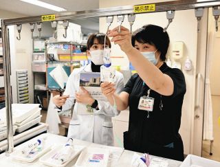“患者のリアル”創薬に　製薬会社社員、診療の現場へ　静岡がんセンター　副作用 悩み伝える　