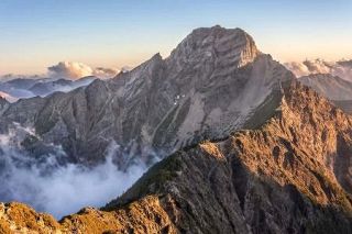 台湾の玉山、地震で標高変化か　最高峰の旧新高山、近く再測量へ