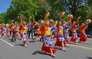 ＮＹ大通りで和太鼓、踊り　ジャパンパレードに歓声
