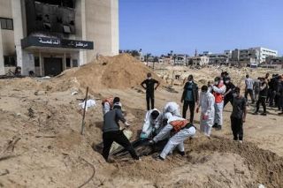 ガザ病院の地中から３１０人遺体　「集団墓地」か、捜査要求