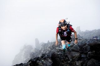 普通の銀行員が日本一過酷な山岳レースTJARに挑む理由　エリートコースを外れて初めて見えた別の頂上