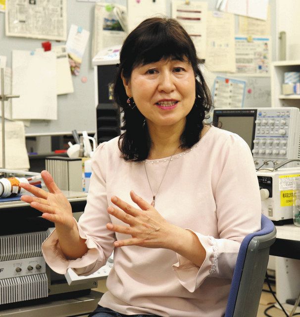 「誰もが普通に生きられるよう、邪魔をしない社会になってほしい」と願う一柳教授＝横浜市保土ケ谷区で 