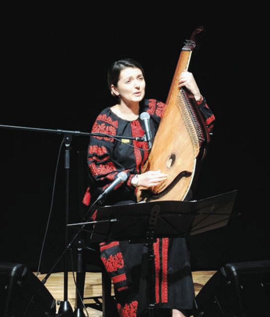 イラスト　原画　ボドナリク・カテリーナ 「ウクライナの女」 20250321-OYO1I50033-1.jpg?type=ogp