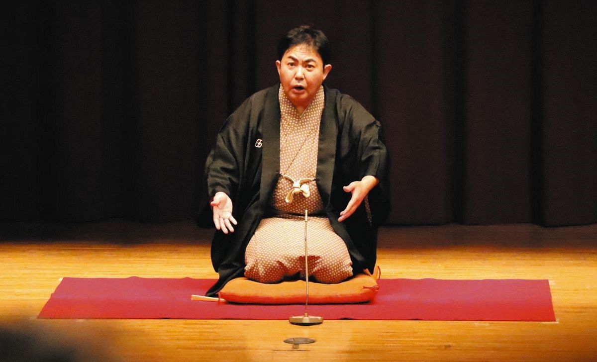 林家三平さん「全く笑いのない話ですが…」 戦争に利用された国策落語を 