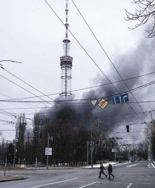 ロシア軍が首都キエフのテレビ塔をミサイル攻撃 通行人ら5人死亡 5人負傷 爆撃対象が無差別に拡大 東京新聞 Tokyo Web