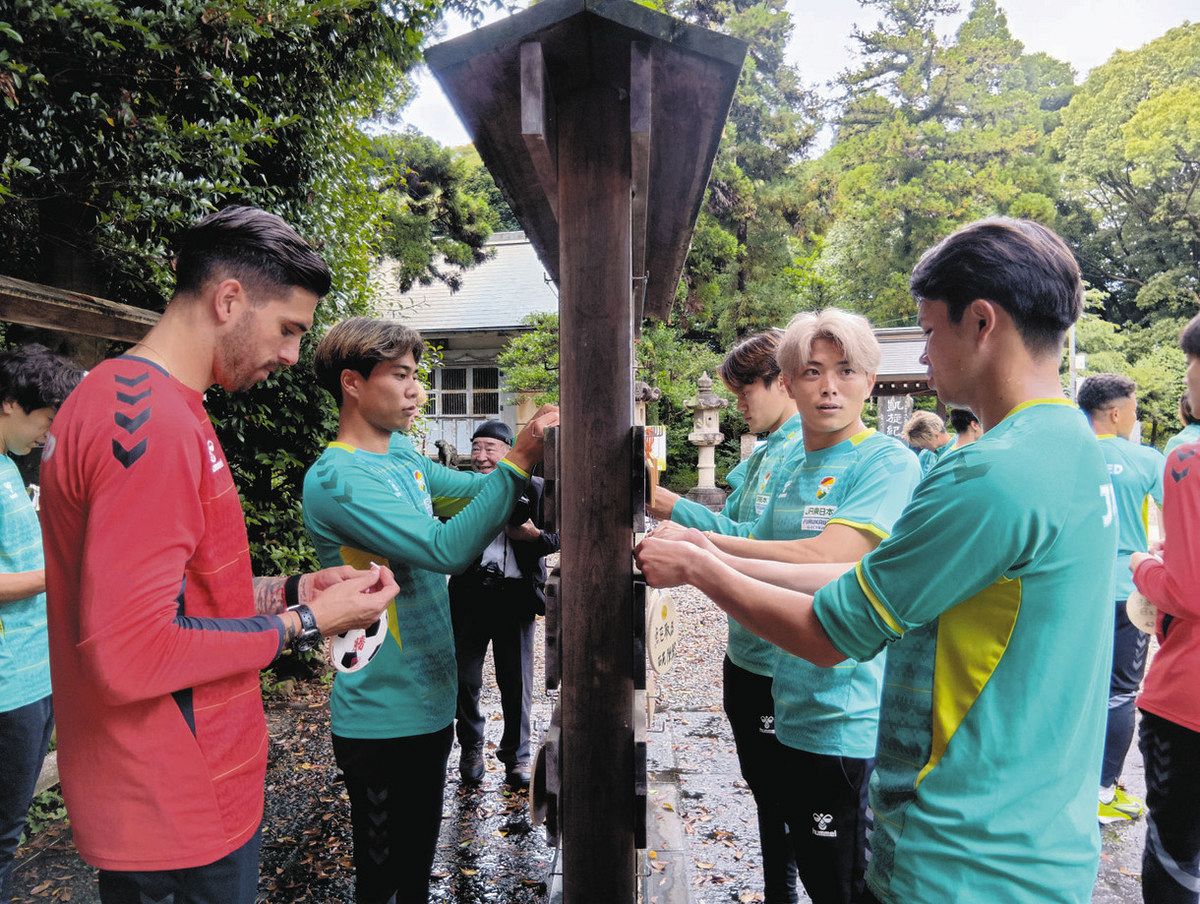 来月開幕 ジェフ千葉、男女で必勝祈願 市原の姉埼神社で：東京新聞デジタル