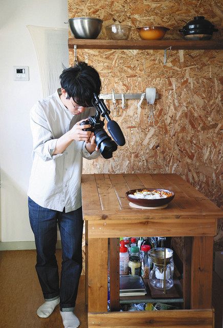 昭和の香りがするユーチューバー 20代男子の日々の暮らしが人をひきつける理由 東京新聞 Tokyo Web