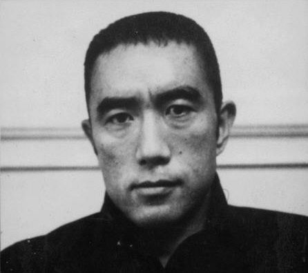 三島由紀夫は「願った仮面をかぶって死んだ」 親友が生前語った