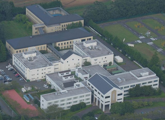 長期収容が問題化している東日本入国管理センター＝牛久市で、本社ヘリ「あさづる」から