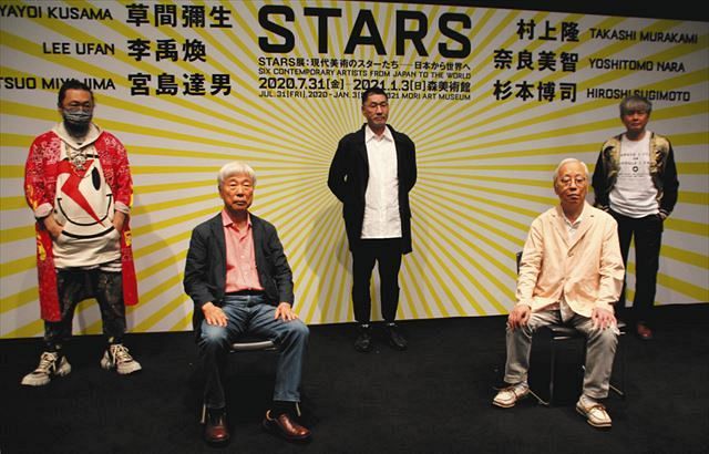 コロナ禍におけるアートの役割などについて話した（左から）村上隆さん、李禹煥さん、宮島達男さん、杉本博司さん、奈良美智さん＝東京都港区の森美術館で