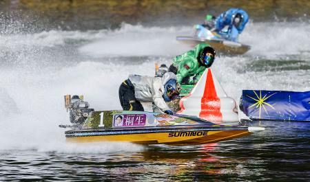 桐生が2度目の制覇 ボートレースのグランプリ：東京新聞デジタル