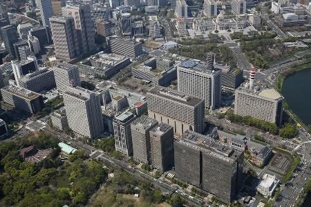 ２５年度予算は１１５・５兆円　過去最大、税収７８兆円で最高：東京新聞デジタル