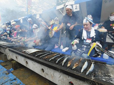 生サンマどうなる 不漁続き 目黒のさんま祭 やきもき 東京新聞 Tokyo Web