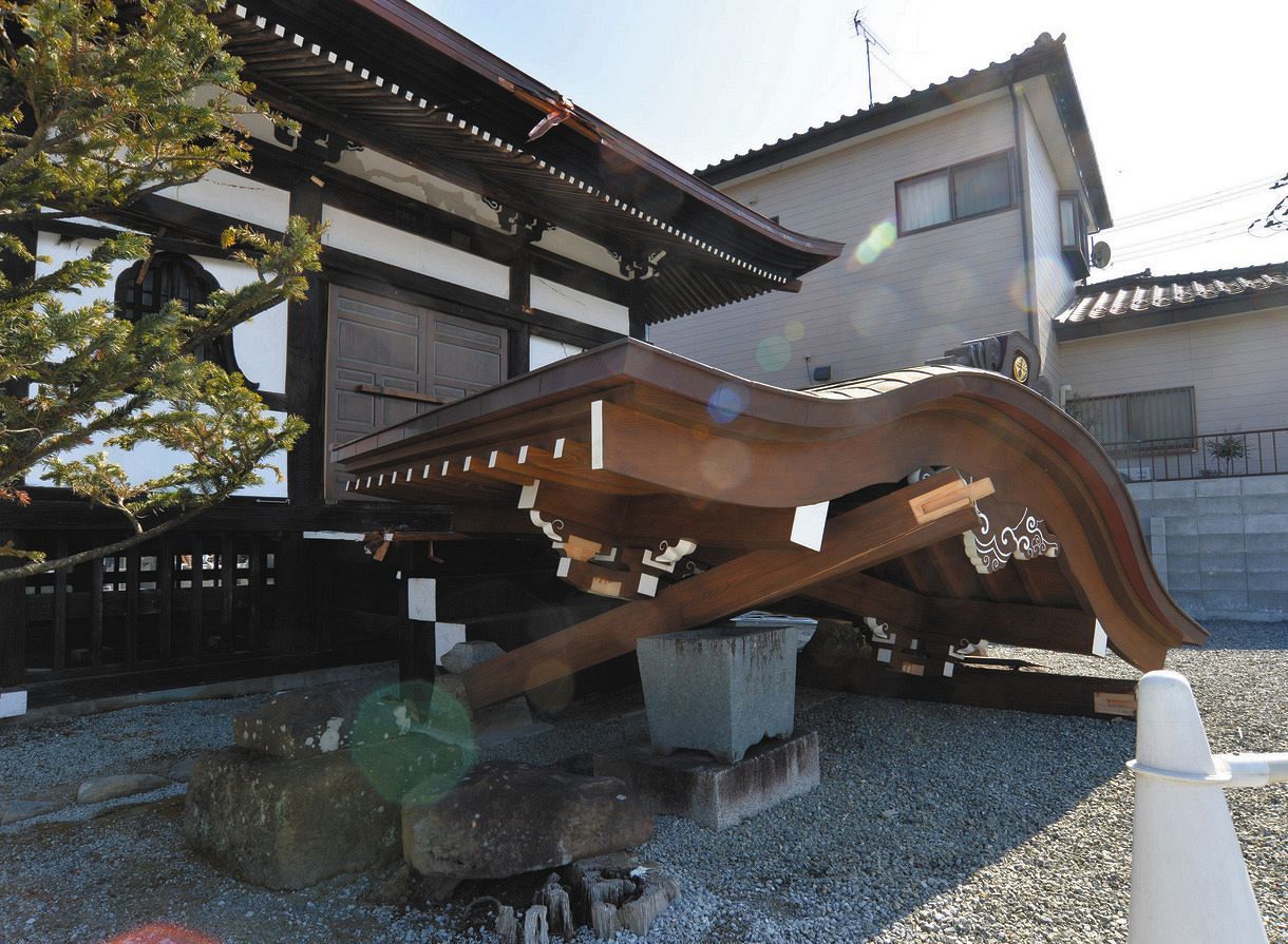 東日本大震災で失った長男一家が眠る墓石が倒れた 苦難が続く福島県相馬市 東京新聞 Tokyo Web