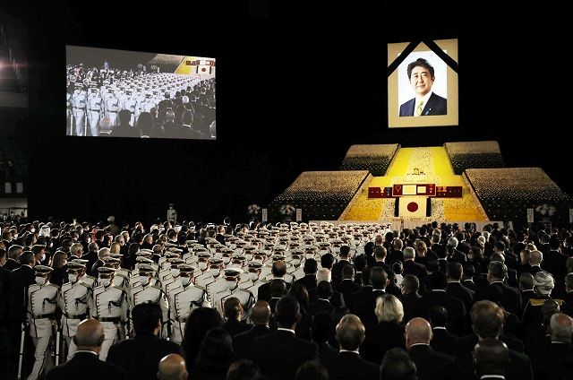旧統一教会、安倍氏国葬で「改憲」の風向きが変わった 衆院憲法審で問