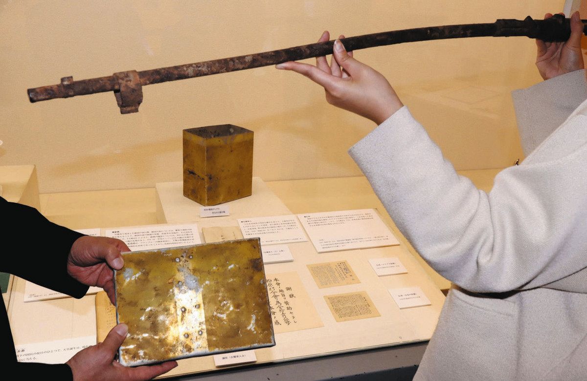 狭山市ならではの戦争の記憶伝える 市立博物館で企画展 銃身、奉公袋 