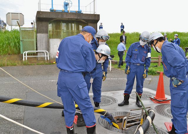 昨年１０月の狛江浸水被害 住民説明会 「水門開け退避」是非焦点：東京 