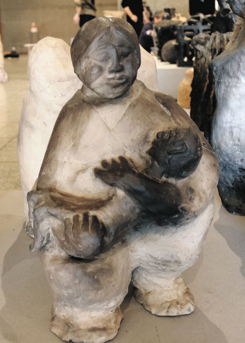 陶芸 触って 感じて 千葉盲学校生ら、1970～80年代ごろの作品展示 県立