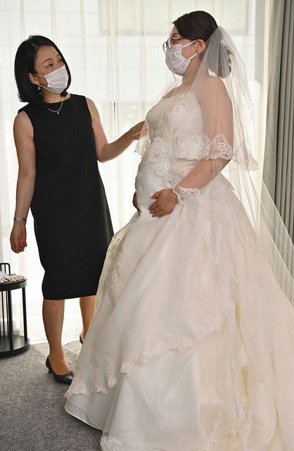 妊婦に優しい 純白ドレス 専門業者も コロナ下で需要：東京新聞 TOKYO Web