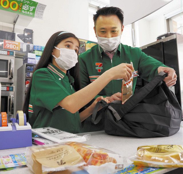 コンビニのお仕事 小学生が体験 渋谷で 一日こども店長 東京新聞 Tokyo Web