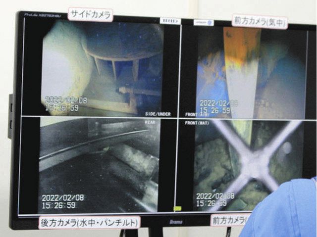 水中ロボットのカメラが撮影した1号機原子炉格納容器内部の様子＝東京電力福島第一原発で（東京電力提供）