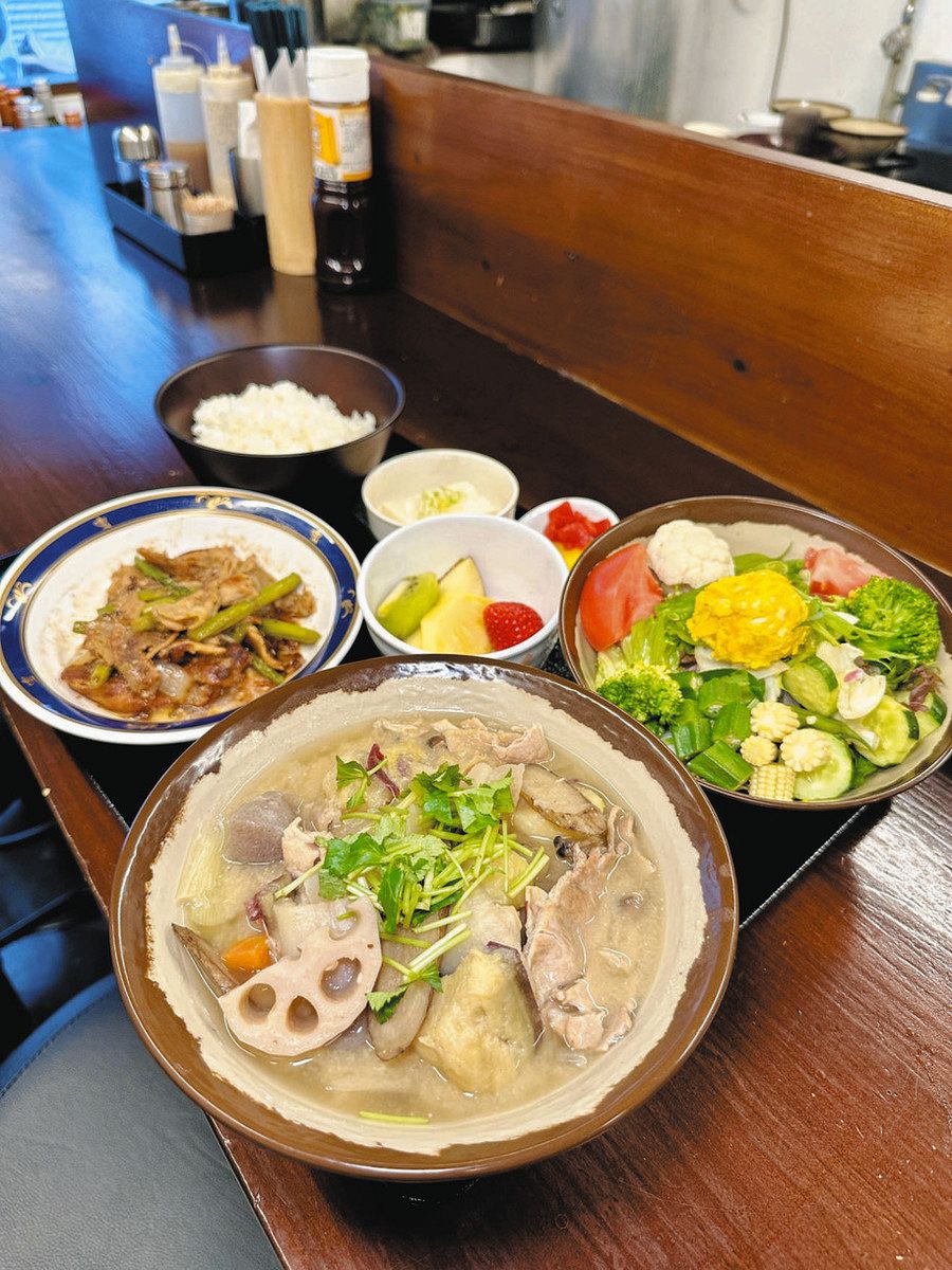 定食グルメ＞とん汁 丸二（とん汁定食）：東京新聞デジタル