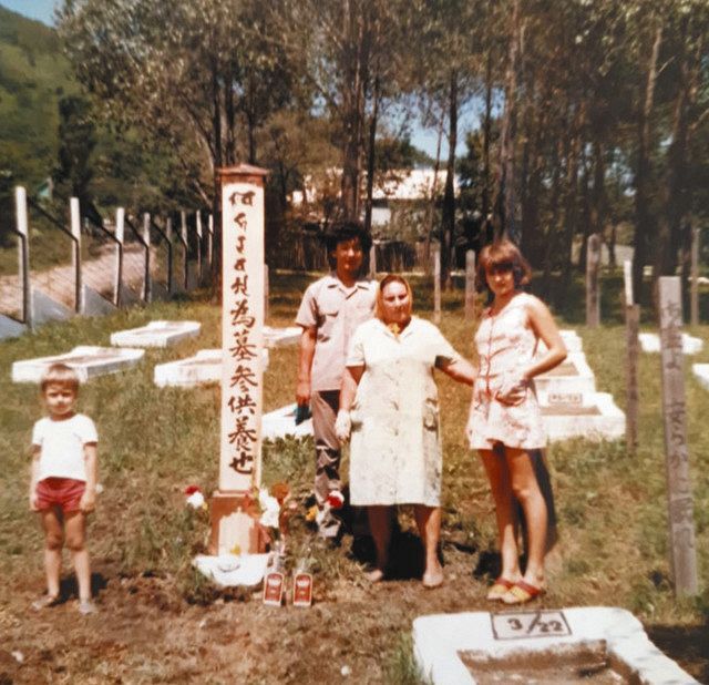 戦争は過ち 思い込め シベリア抑留の元日本兵墓地 祖母と2代で50年間毎日清掃するロシア人女性 東京新聞 Tokyo Web