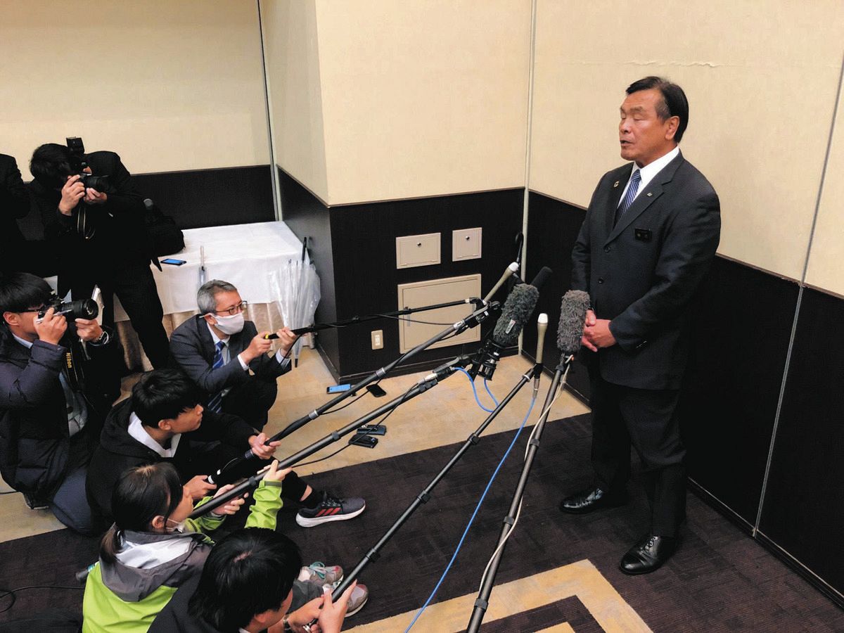 得意満面の「手柄話」のはずが…馳浩・石川県知事の「機密費」発言　撤回後は説明を拒み続ける見苦しさ：東京新聞 TOKYO Web