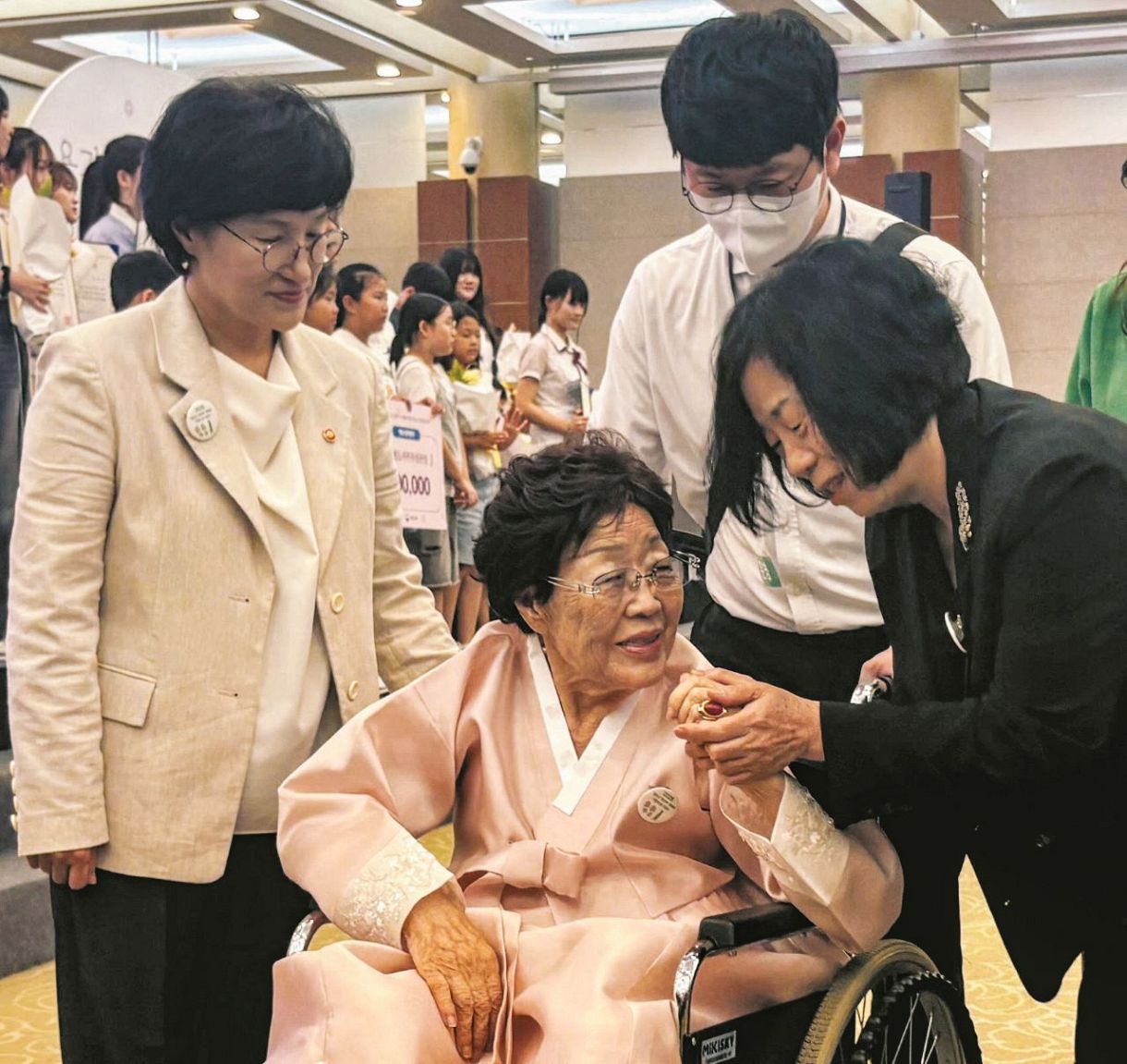 慰安婦を語り継ぐ日に韓国・李在明大統領「名誉と尊厳の回復に責任