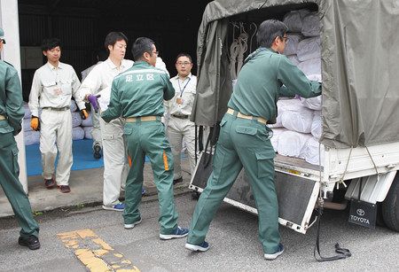 台風１９号 東京 足立区から土のう袋 友好都市 鹿沼に 崩落仮復旧や土砂運搬 東京新聞 Tokyo Web