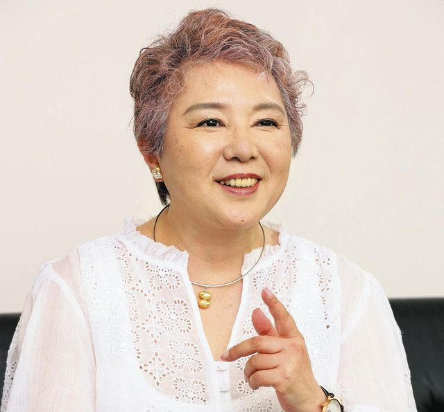 麻倉未稀 デビュー40周年 記念アルバム 80 90年代ドラマ曲で寄り添う がん克服の力強い歌声 孤独な人へ 東京新聞 Tokyo Web