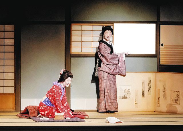 「ふるあめりかに袖はぬらさじ」の(左から)河合雪之丞、坂東玉三郎 ©松竹