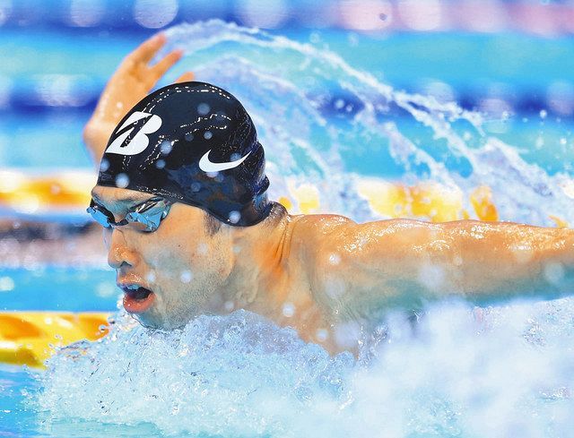 「応援があって、選手が勝って、みんなが笑顔になるのがスポーツの力」と語る萩野公介＝昨年１２月、東京アクアティクスセンターで