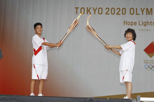 東京2020オリンピック公式 聖火リレーフレーム金沢金箔 【公式通販】