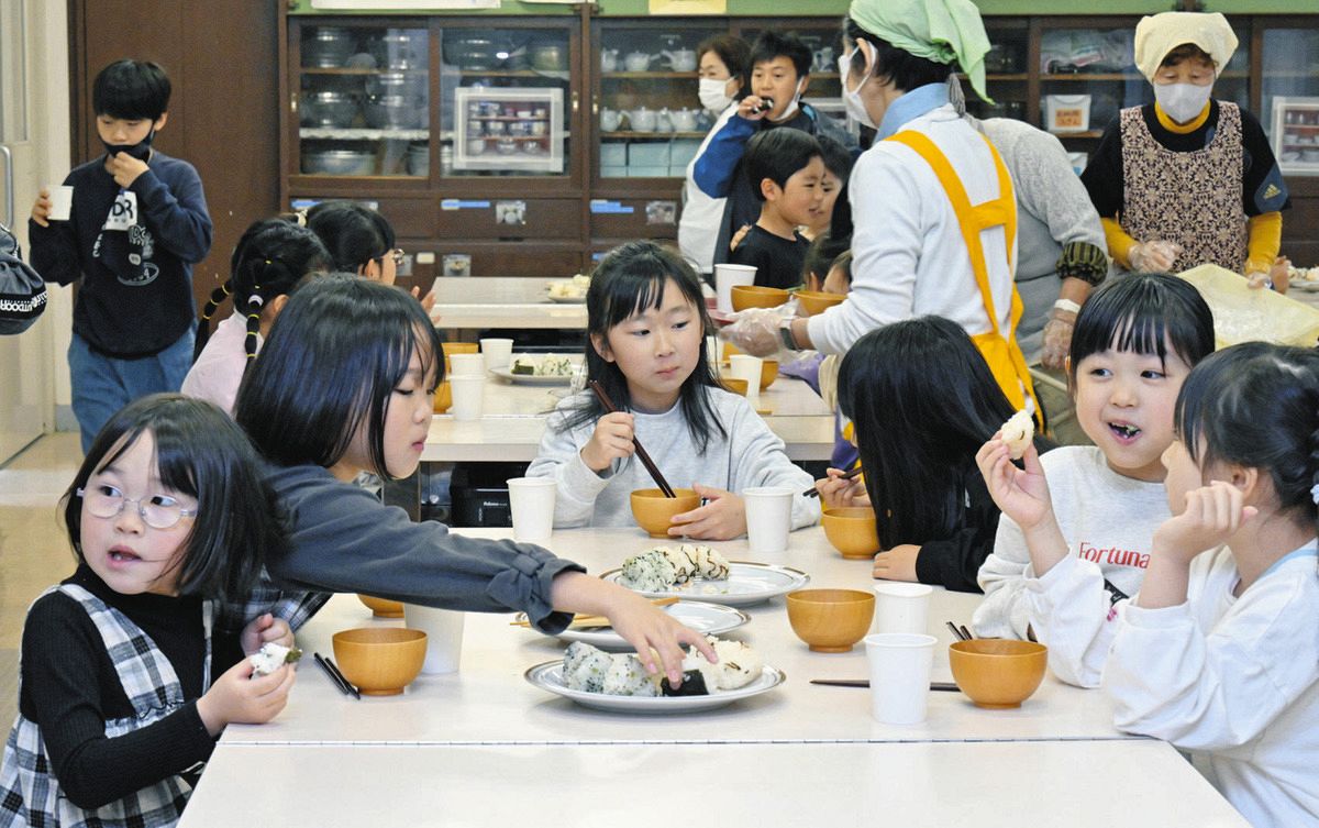 小学校で「朝ごはん」うまい　三鷹のNPOが月2回、児童100人楽しみに早起き…子どもと地域の新たなつながり：東京新聞デジタル