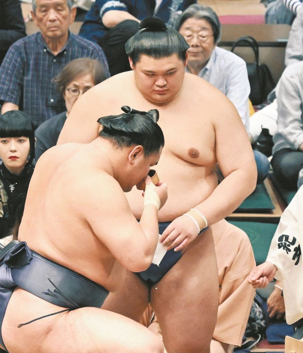 独走大の里、最速横綱に「王手」 23日琴桜戦で2場所連続V決める