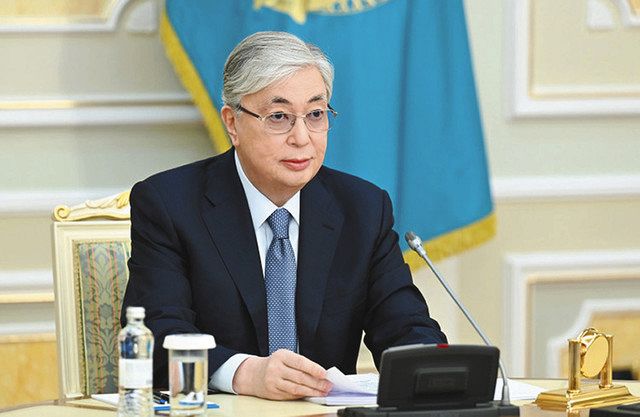 カザフスタンのトカエフ大統領（AP）