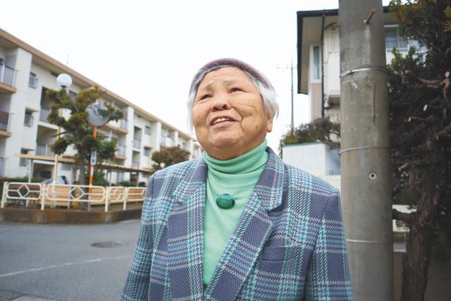 証言ビデオの公開を期待する臺スミ子さん。空襲などで家族全員を亡くした＝2月、埼玉県久喜市で