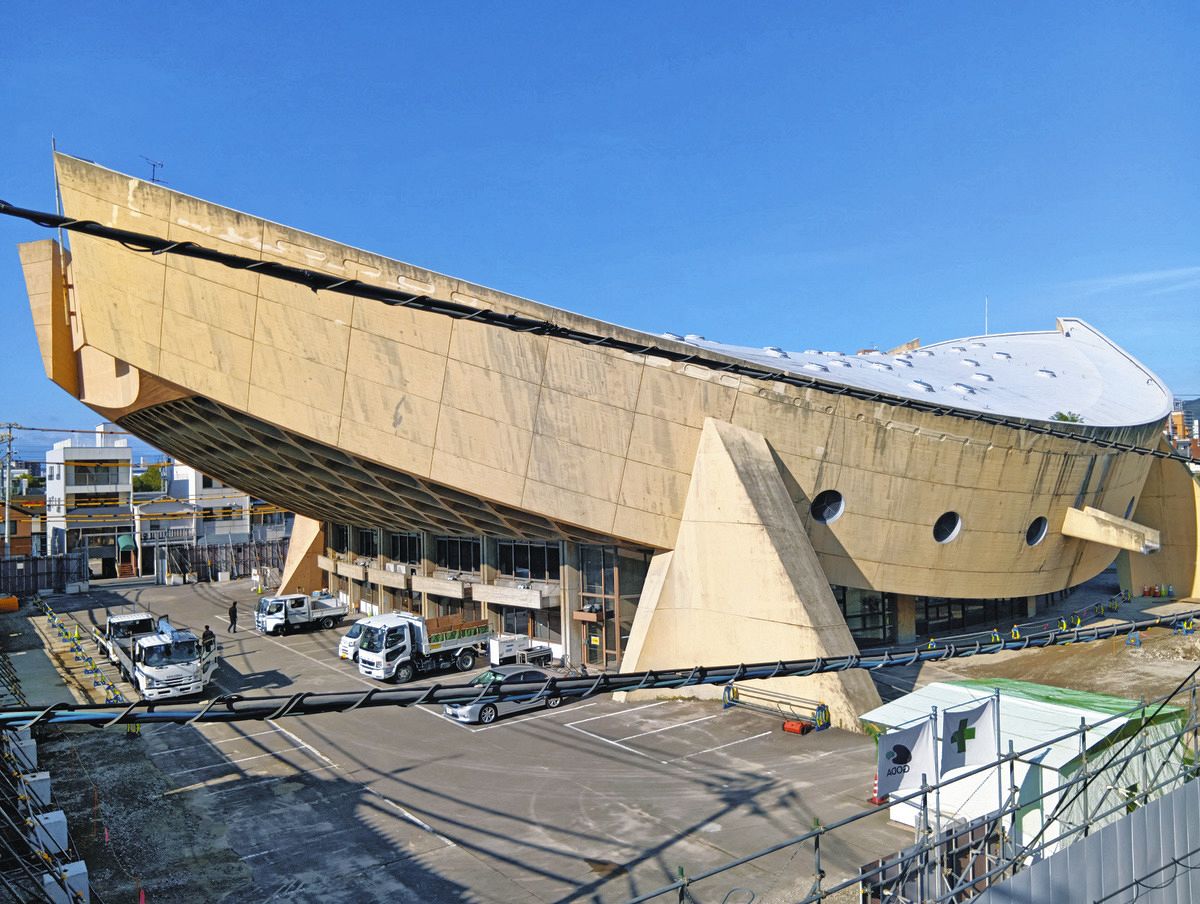丹下健三が手がけた「重要文化財」級の名作建築が解体へ…「アート県