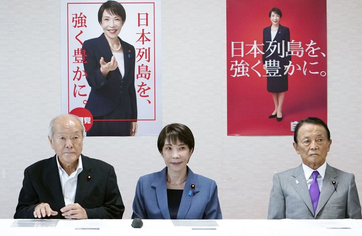 首相、自民・麻生副総裁と会談 内閣改造など意見交換か：東京新聞デジタル