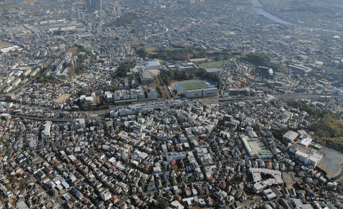 〈望 ~都の空から〉日吉駅 戦争遺跡が眠る学園都市:東京新聞デジタル