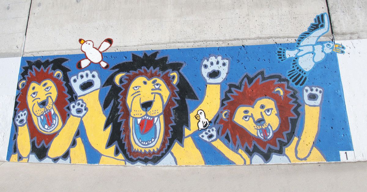 ライオンの壁画で脚光 神栖の「1000人画廊」 昨年のドラマ効果で「描き