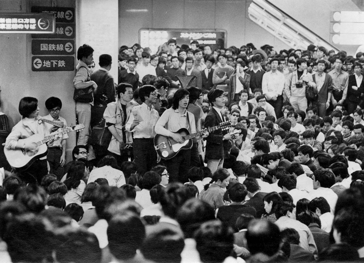 Aoi Toshio　学生運動　1969年 日本の学生運動 - Wikipedia