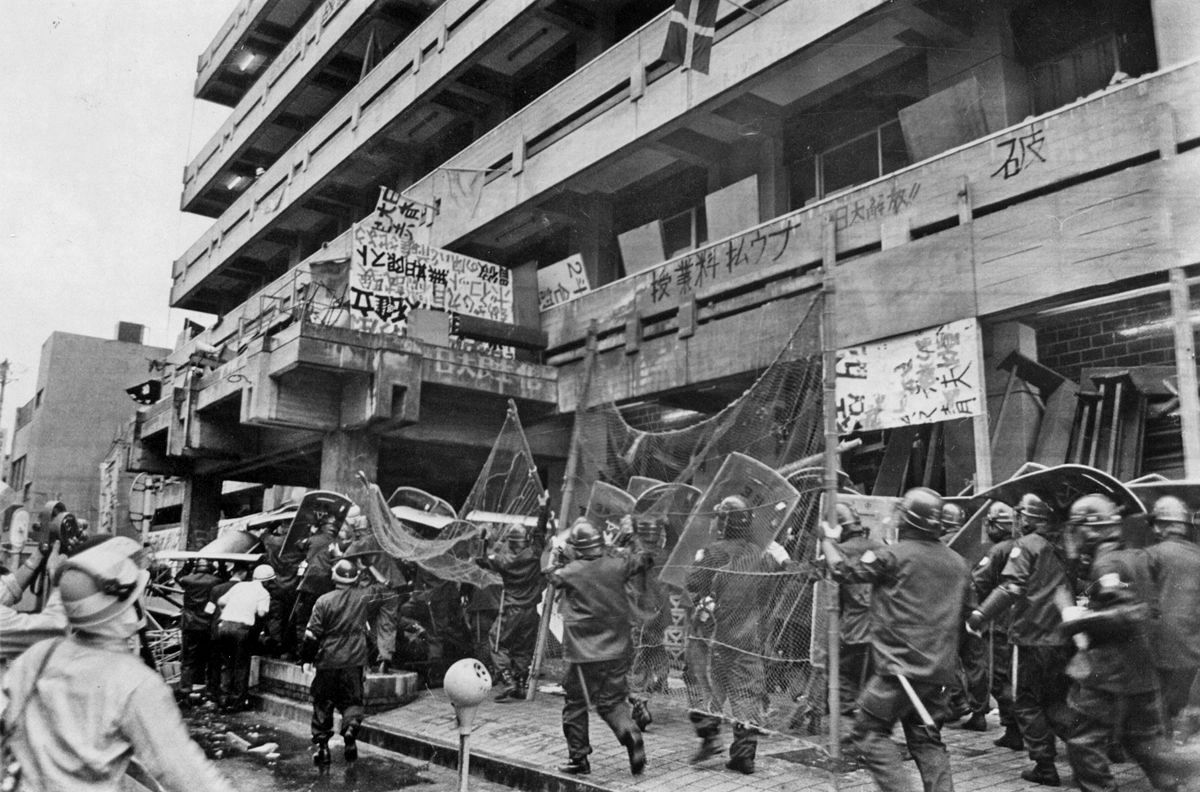 民主主義って何だ」若者は叫んだ 安保闘争、学園紛争…社会を変えようと