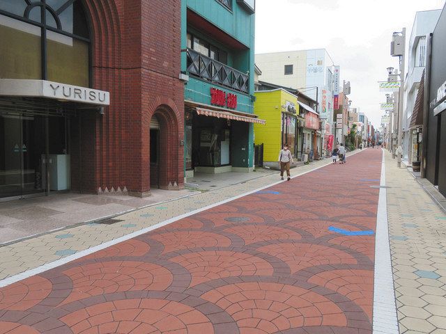 宇都宮 ユニオン通り がリニューアル カラー舗装で明るい街に 東京新聞 Tokyo Web