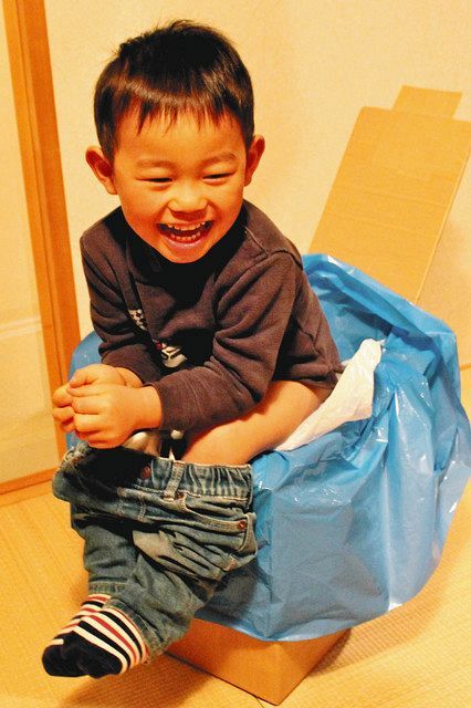 新聞紙使うと処理楽に 段ボールトイレ：東京新聞 TOKYO Web